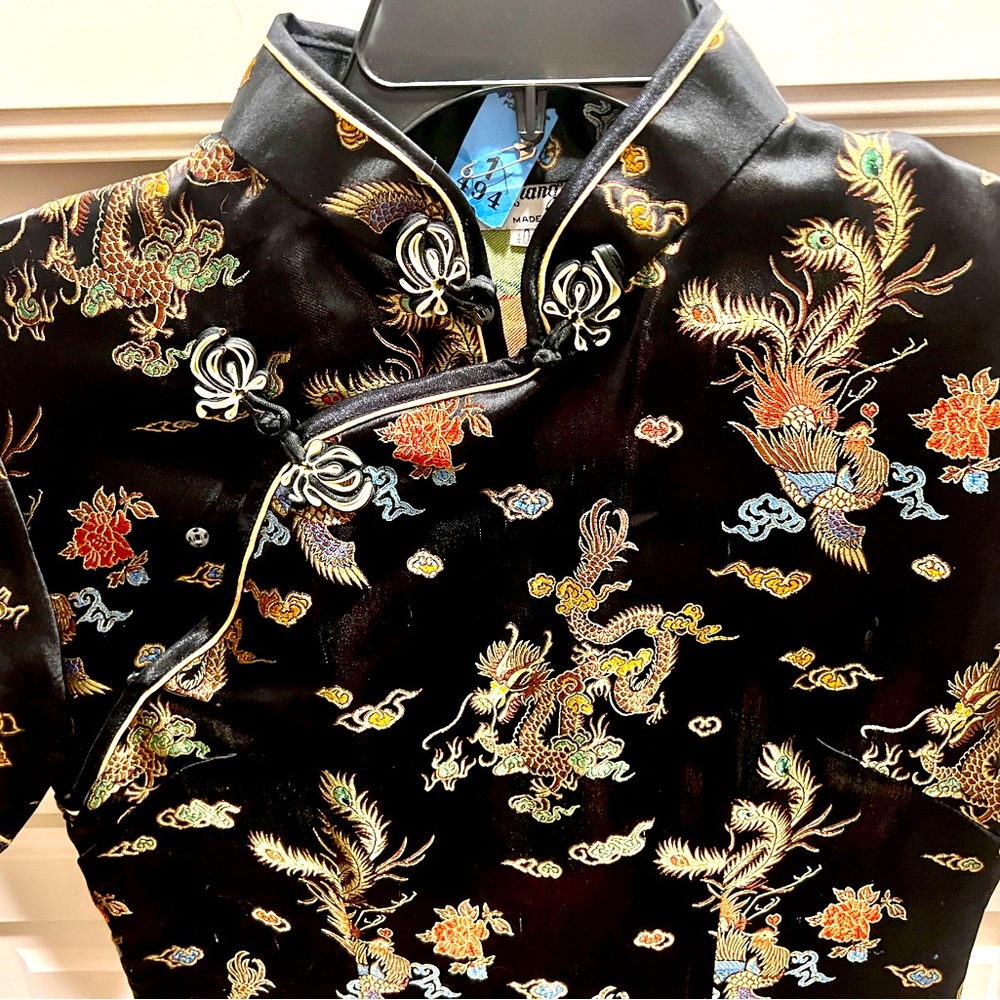 Traditional Ladies Chinese party gown. Bought in China. Size 8